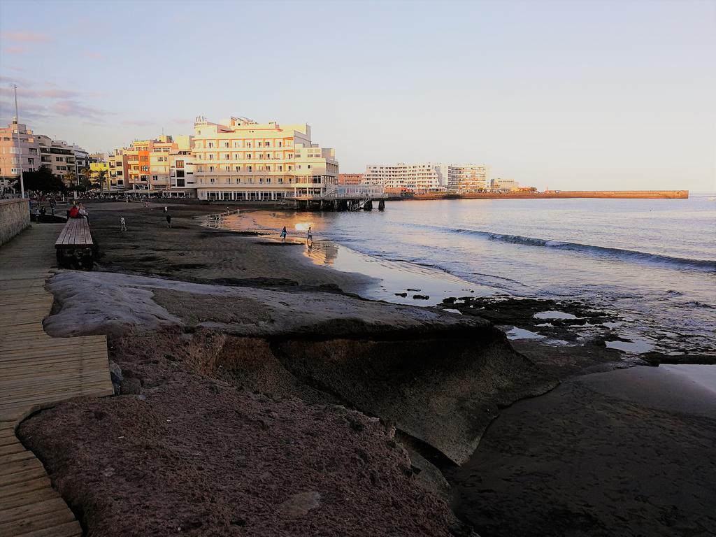 Alquilaencanarias-Medano Tio Claudio Beachfront 엘메다노 외부 사진